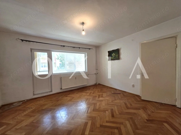 AX1259 Girocului-Spitalul Judetean, Etaj Intermediar, Renovat Partial — fotografia 1