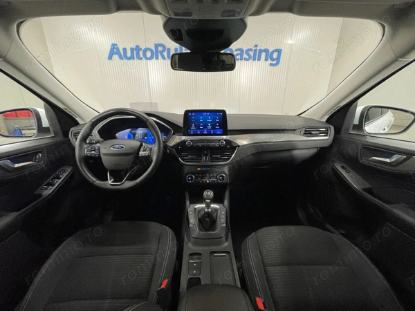 FORD Kuga 2022 — imagine 7