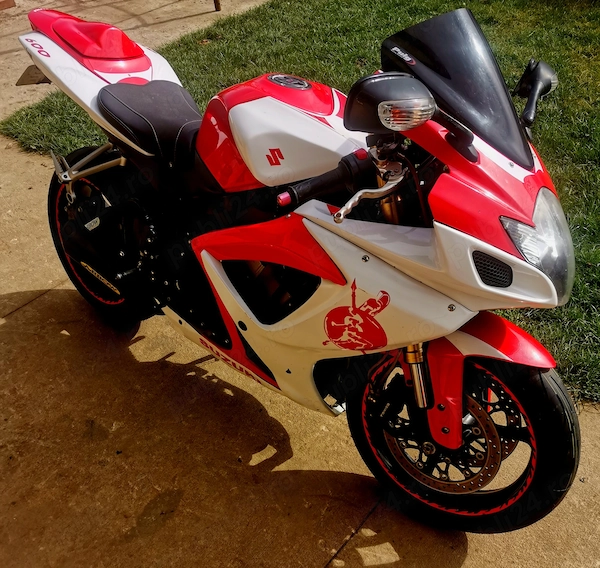 Vind Suzuki gsxr 600k7