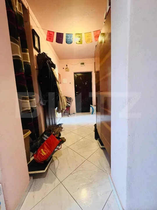Apartament cu 3 camere, decomandat, zona - Bulevardul Dacia — fotografia 1