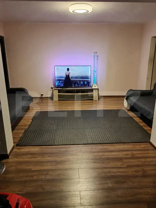 Apartament 3 camere, 80 mp, zona Podu de Piatra — fotografia 3