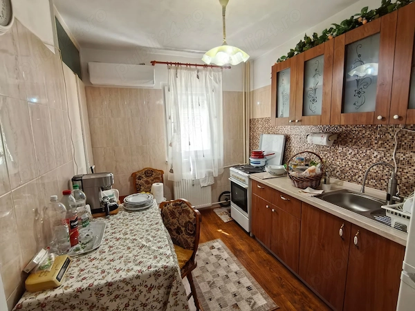 Apartament cu 3camere,2bai,2balcoane,GARAJ propriu Dorobantilor-S.Barnutiu — fotografia 3