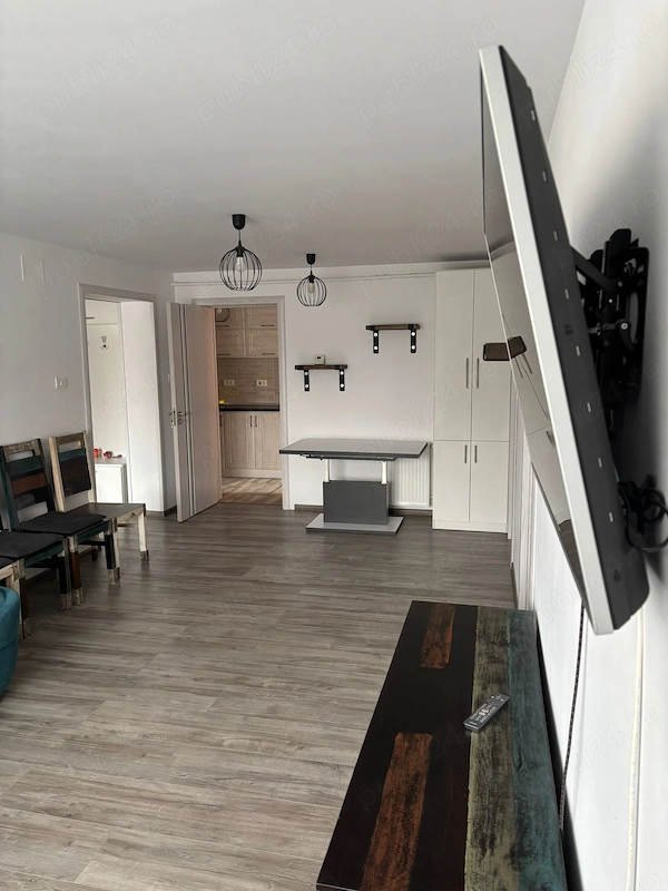 Apartament de vanzare cu 3 camere — fotografia 3