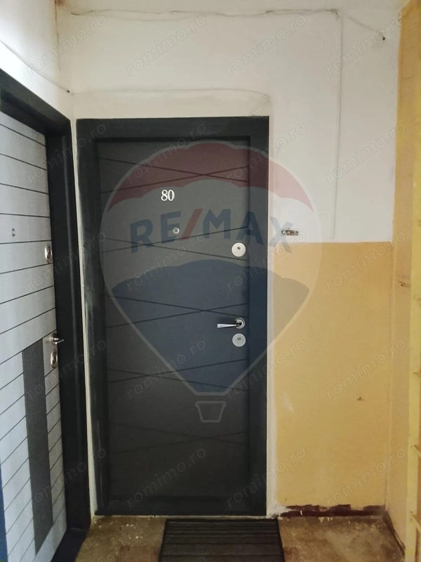 Apartament cu 2 camere de vânzare în zona Nord - Spitalul Judetean — fotografia 2