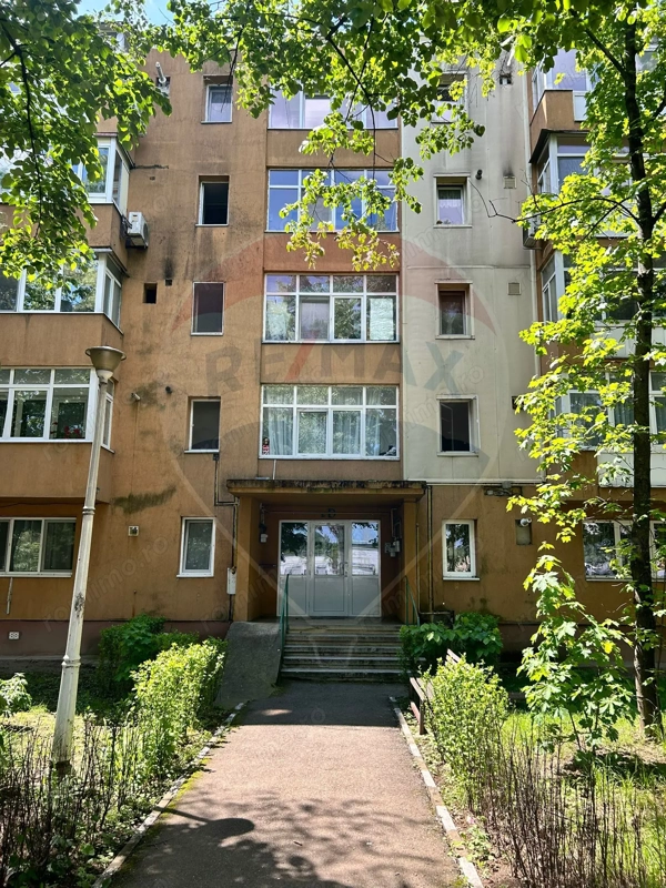 Apartament cu 2 camere de vânzare în zona Nord - Spitalul Judetean — fotografia 1