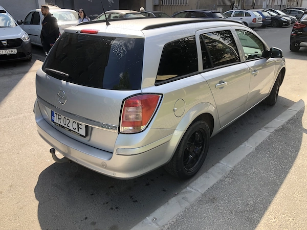 OPEL Astra 2009 — imagine 5