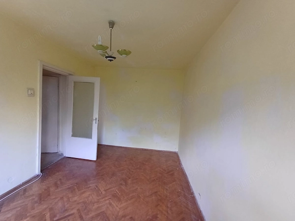 Bv. Cetatii de vanzare apartament cu 2 camere etaj 1 — fotografia 3