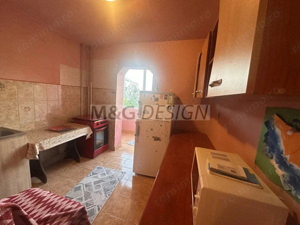 2 camere decomandat etaj 3 Lipovei — fotografia 3