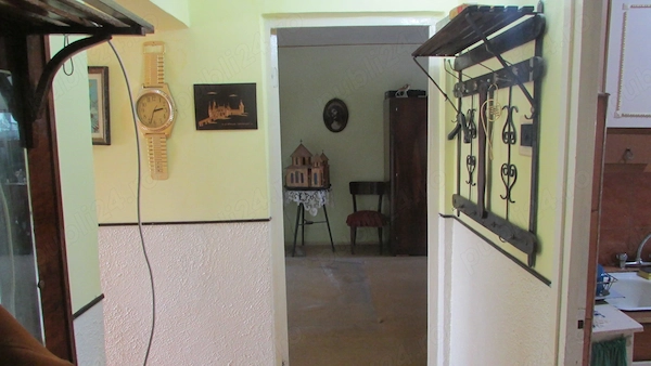 Apartament cu 3 camere decomandat-etaj2- Călan — fotografia 3