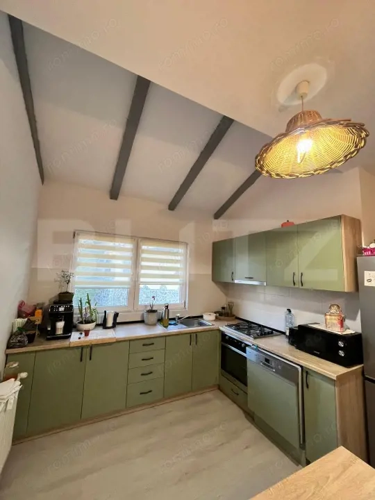 Apartament 4 camere, 100 mp - zona Zăvoi — fotografia 3
