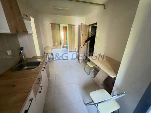 2 camere etaj 1 zona Soarelui — fotografia 3