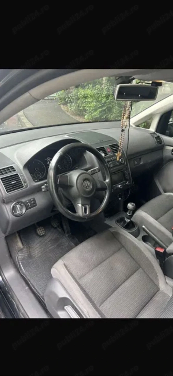 VOLKSWAGEN Touran 2010 — imagine 2