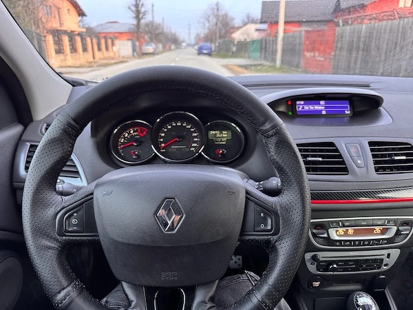 RENAULT Megane 2015 — imagine 8