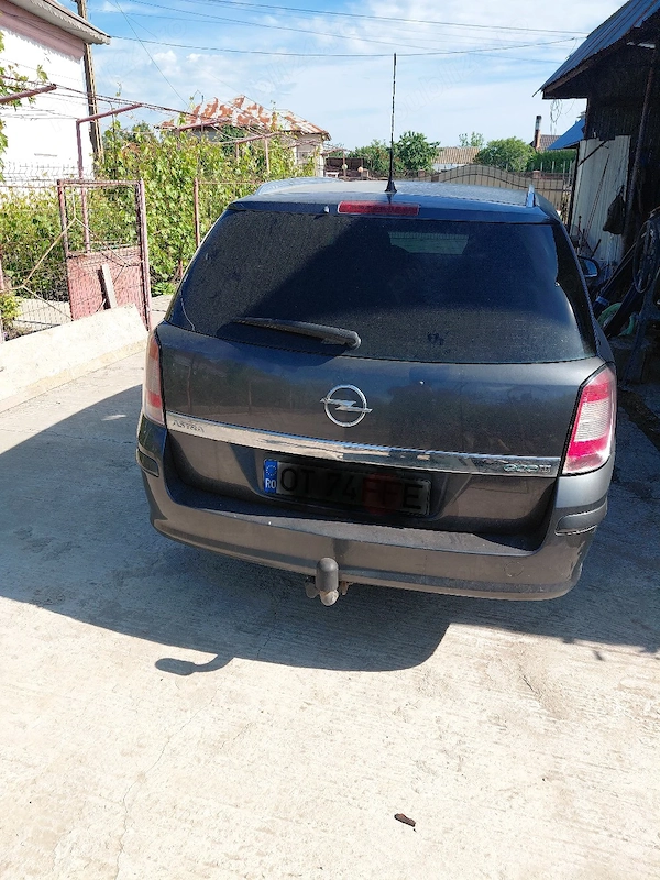 OPEL Astra 2010 — imagine 5