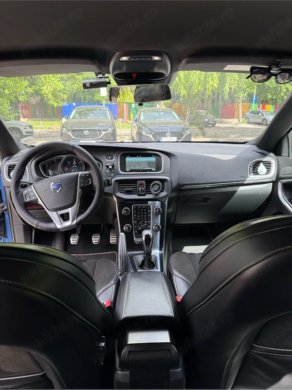 VOLVO V40 2015 — imagine 3