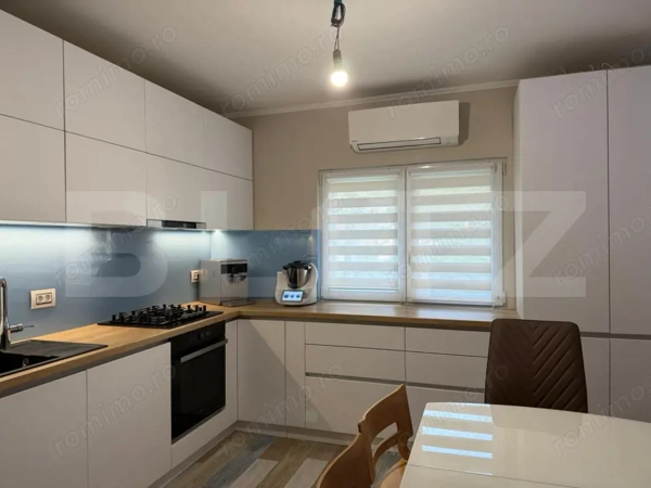 Apartament 3 camere, 78 mp, garaj și boxă, zonă Semicentral — fotografia 1