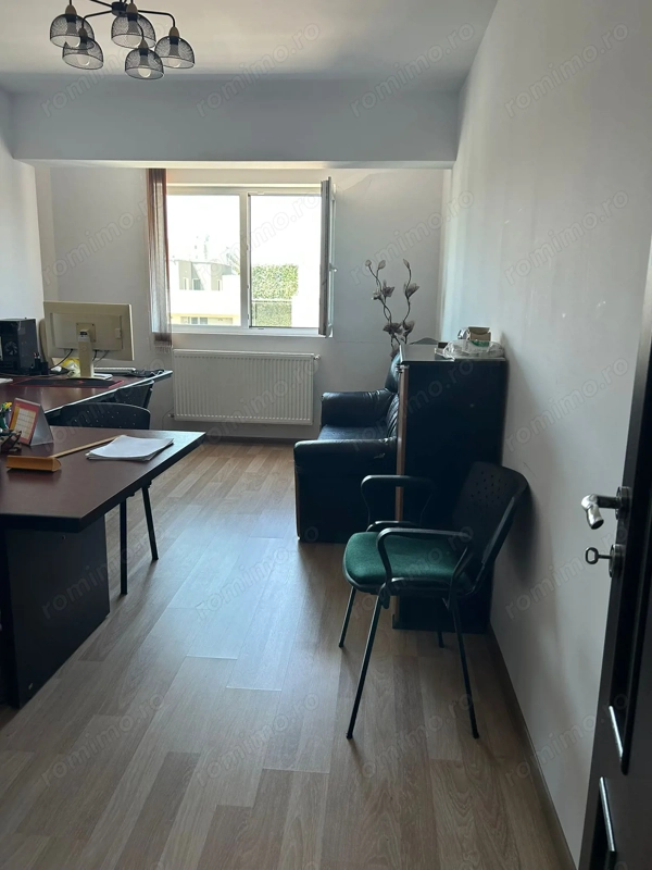 Vanzare garsoniera in Titan, cu centrala, 800m metrou — fotografia 3