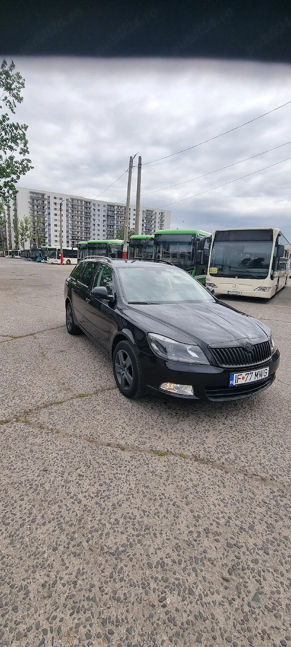 SKODA Octavia 2011 — imagine 2