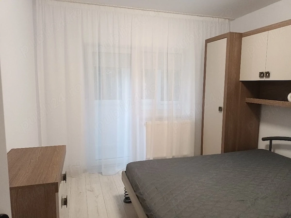 Ocazie deosebită! Închiriez apartament modern în Micro 17,Satu Mare — fotografia 3