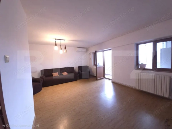 Apartament 3 camere, 80 mp, zona Micro 12 — fotografia 1