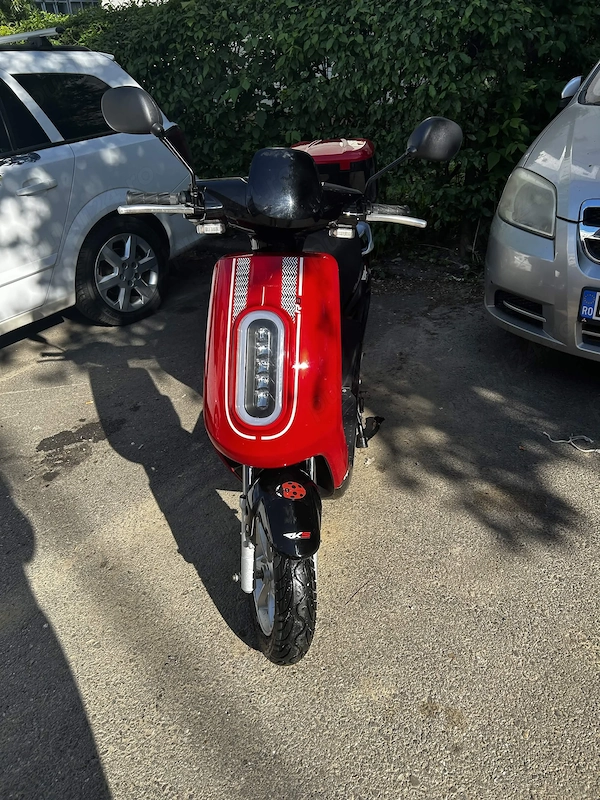 Vand scuter electric!!