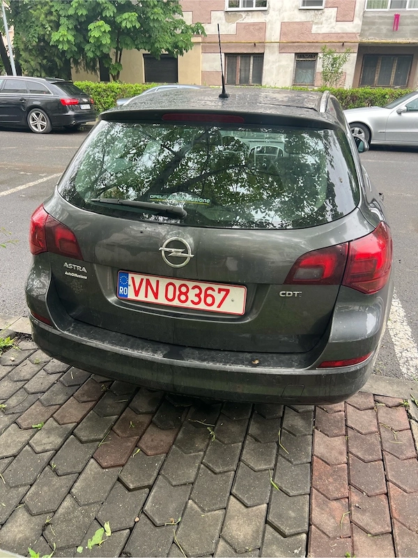 OPEL Astra 2011 — imagine 4