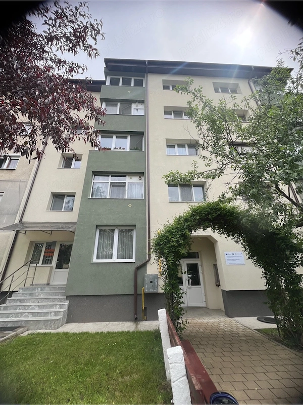 Apartament de vanzare — fotografia 1