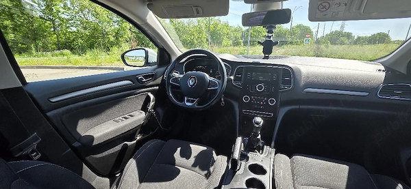 RENAULT Megane