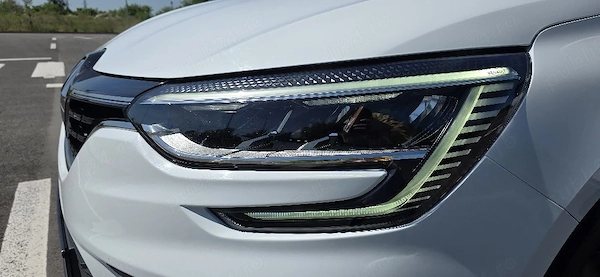 RENAULT Megane 2022 — imagine 2