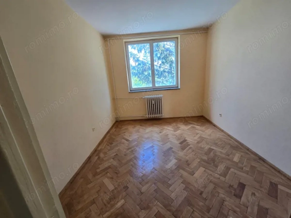 Apartament 4 camere Negru Voda, etaj 4 — fotografia 3