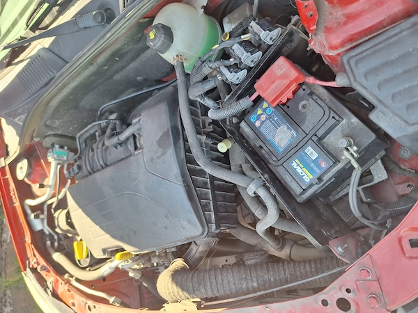 RENAULT Clio 2011 — imagine 9