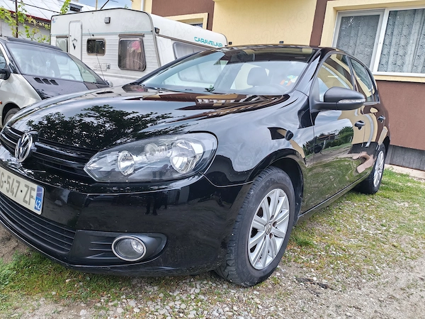 VOLKSWAGEN Golf 2010