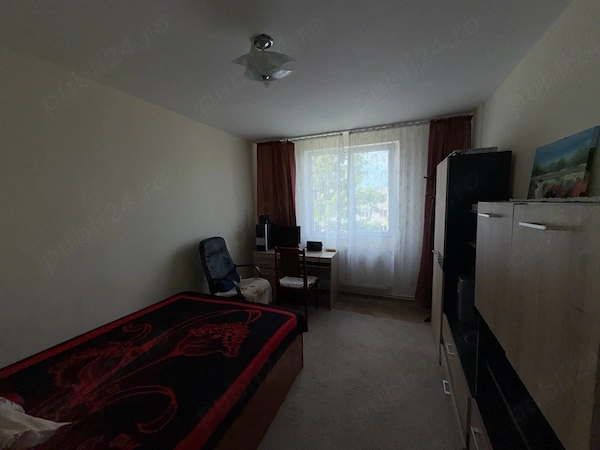 Apartament 3 camere de inchiriat — fotografia 3