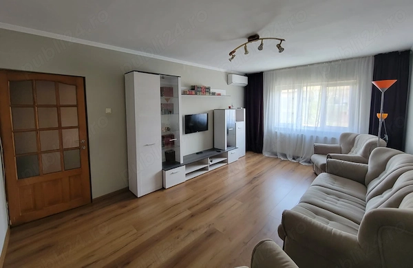 Apartament PB 3 camere, decomandat, 2 bai, zona Nufarul — fotografia 1