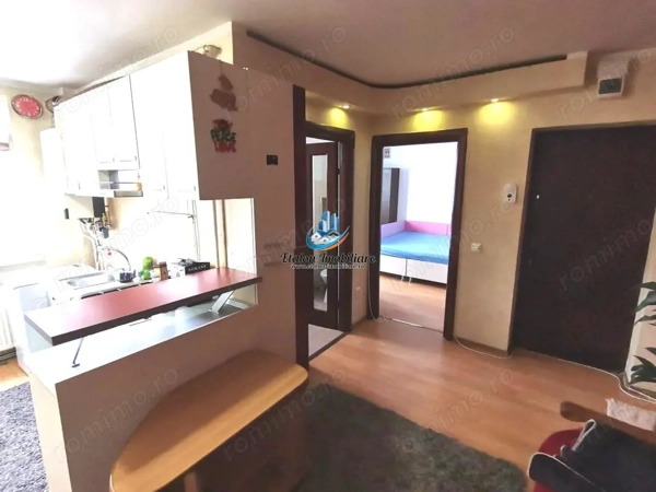 Apartament 2 camere etaj 3, Bradet/Piata Centrala, Piatra Neamt — fotografia 1