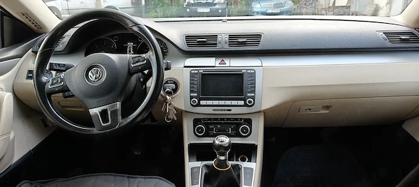 VOLKSWAGEN Passat CC 2011 — imagine 5