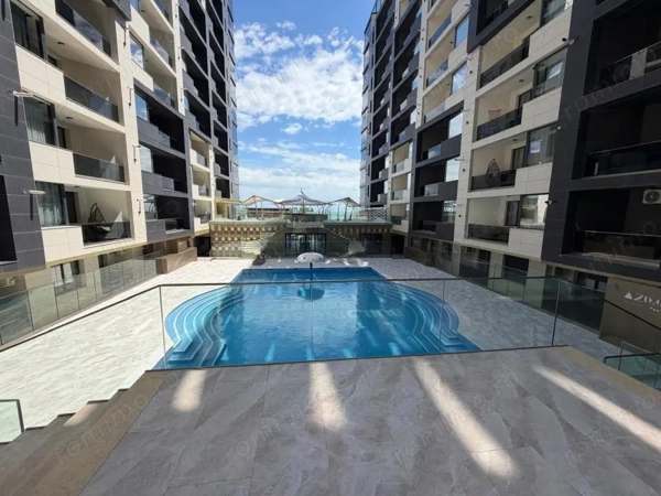 Comision zero!!! Vand apartament o camera în Ștefan Building Resort — fotografia 1