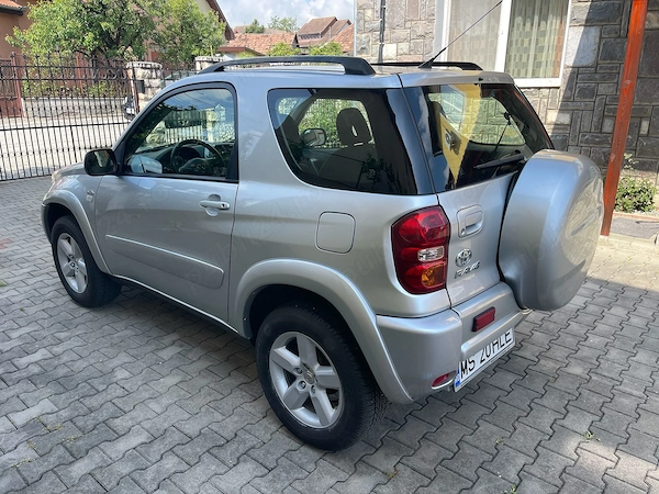 TOYOTA RAV4 2005 — imagine 2