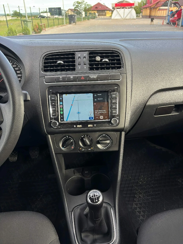 VOLKSWAGEN Polo 2011 — imagine 4