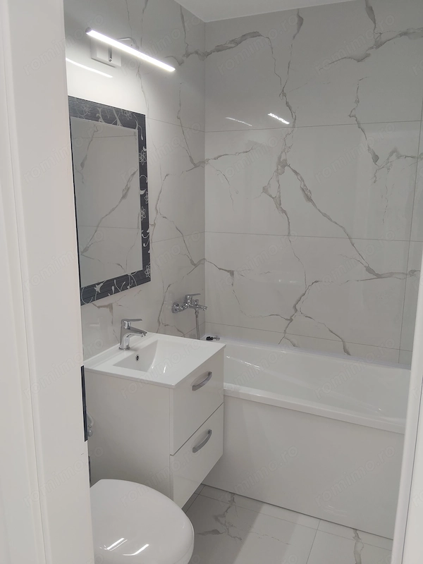 Ap 2 camere bloc reabilitat izolat exterior renovat modern C.A Vlaicu — fotografia 3
