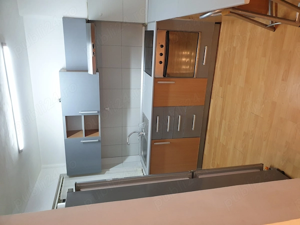 Închiriez ap .4cam st ferenczi Karoly 37 19cu 400 e — fotografia 3
