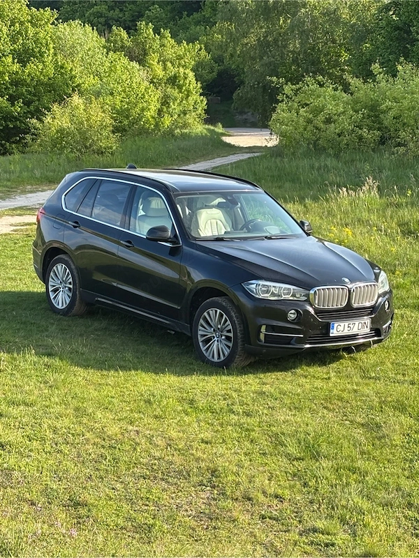 BMW 5 Series 2015 — imagine 9