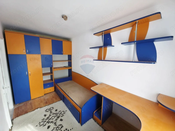 Apartament cu 3 camere de vânzare în zona Maratei — fotografia 3