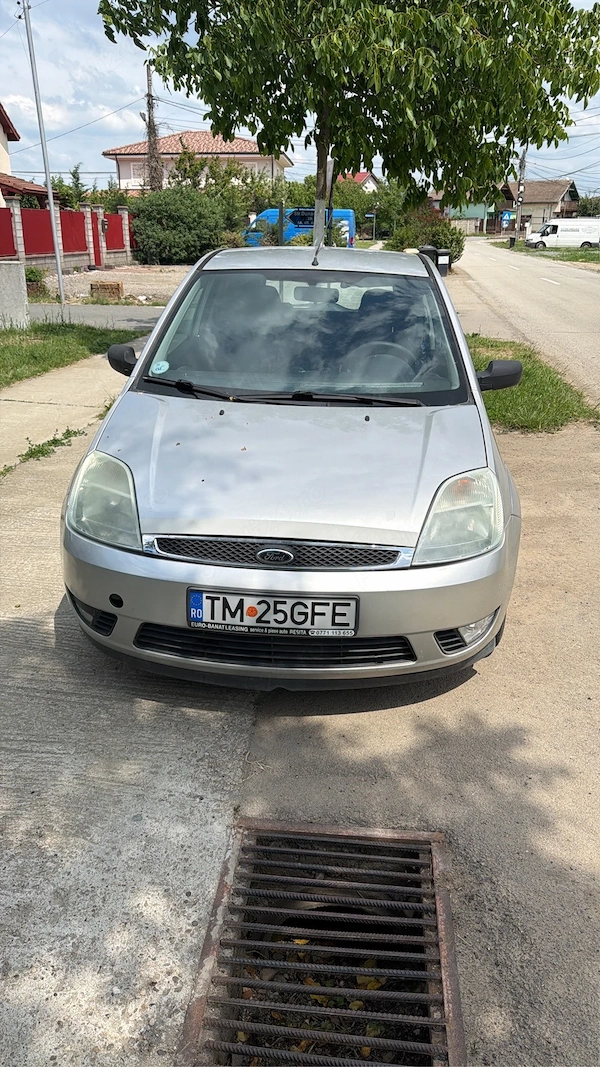 FORD Fiesta 2004 — imagine 3