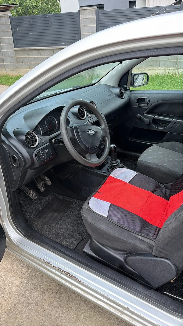 FORD Fiesta 2004 — imagine 2