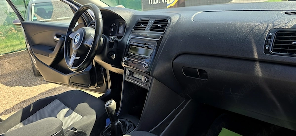 VOLKSWAGEN Polo 2010 — imagine 9