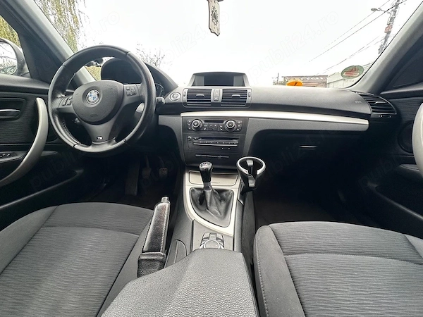 BMW 1 Series 2011 — imagine 6