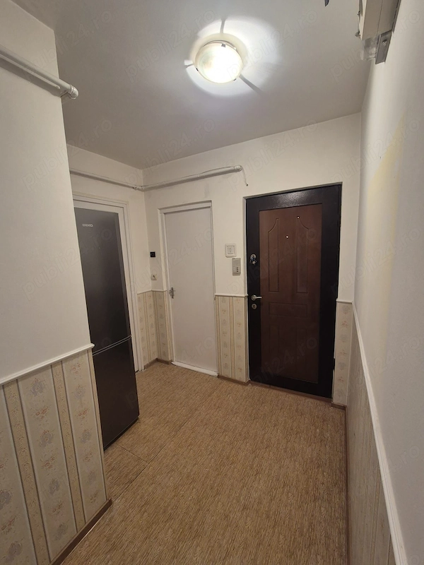 Apartament 2 camere decomandat, etaj 3 in zona Grivitei — fotografia 1
