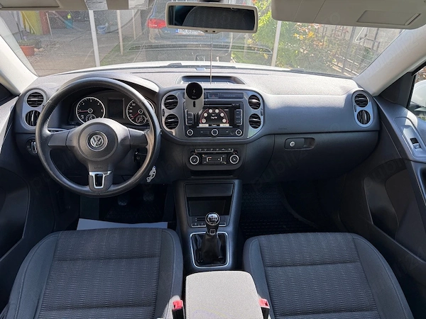 VOLKSWAGEN Tiguan 2012 — imagine 8