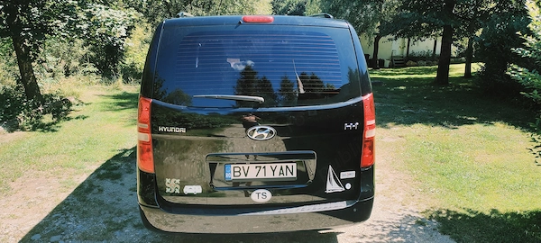 HYUNDAI H-1 2012 — imagine 5